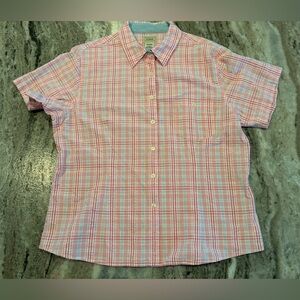 L.L. Bean Seersucker Woman’s Button-Up Shirt. Pink. Large